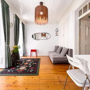 Crooked House Alfama Apartment